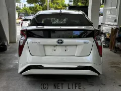 トヨタ プリウス