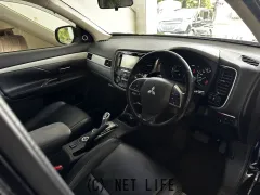 三菱 アウトランダーPHEV