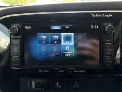 三菱 アウトランダーPHEV