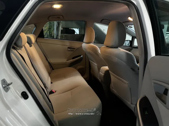 トヨタ プリウス