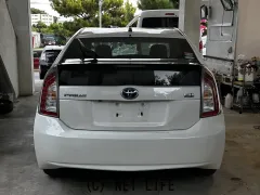 トヨタ プリウス