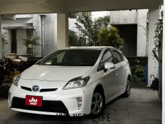 トヨタ プリウス