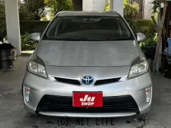 トヨタ プリウス