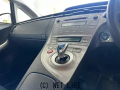 トヨタ プリウス