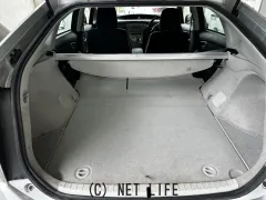 トヨタ プリウス