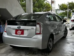 トヨタ プリウス