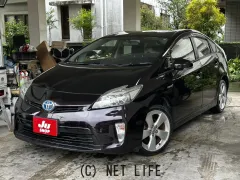 トヨタ プリウス