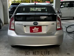 トヨタ プリウス