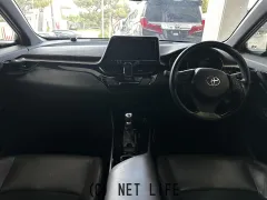 トヨタ C-HR