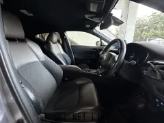 トヨタ C-HR
