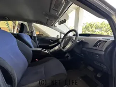 トヨタ プリウス