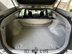 トヨタ プリウス