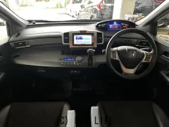 ホンダ フリードスパイクハイブリッド