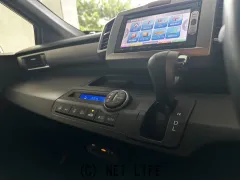 ホンダ フリードスパイクハイブリッド