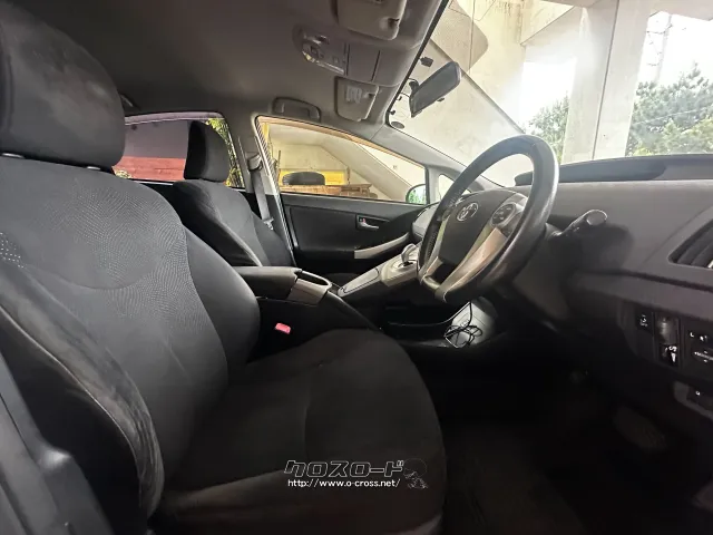 トヨタ プリウスPHV