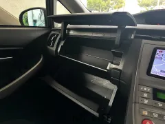 トヨタ プリウスPHV