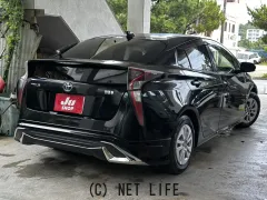 トヨタ プリウス