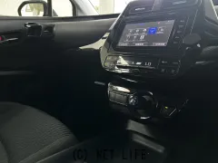 トヨタ プリウス