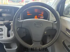 ダイハツ ミライース