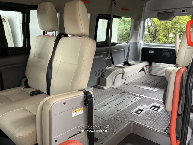 日産 NV350キャラバン