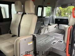 日産 NV350キャラバン