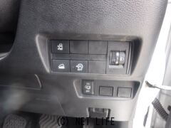 三菱 eKクロススペース