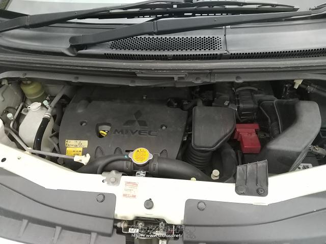 直列4気筒DOHC16バルブ 最高出力150ps(110kW)/6000rpm最大トルク20.1kg・m(197N・m)/4200rpm 三菱 デリカD:5