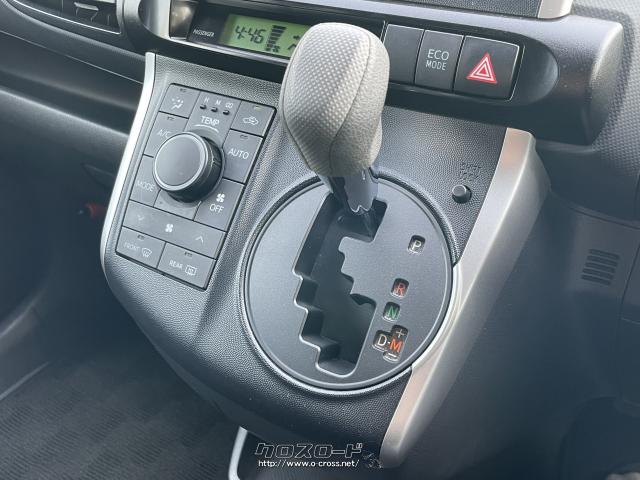 インパネ周りのスイッチは、シンプルでかなり操作がしやすくなっております。 トヨタ ウィッシュ