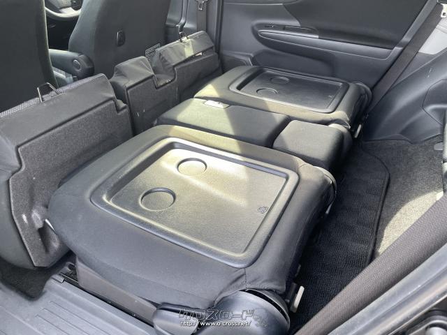二列目シートを倒せばテーブルに変身!! トヨタ ウィッシュ