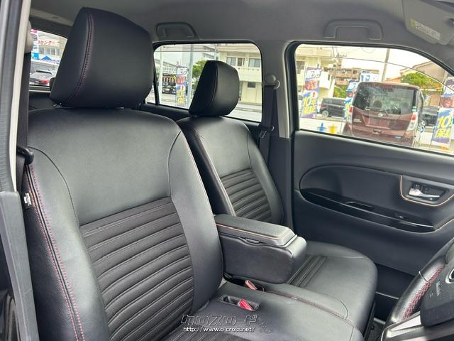 ベンチシートで空間を広く使うことが出来ます。 ダイハツ キャスト