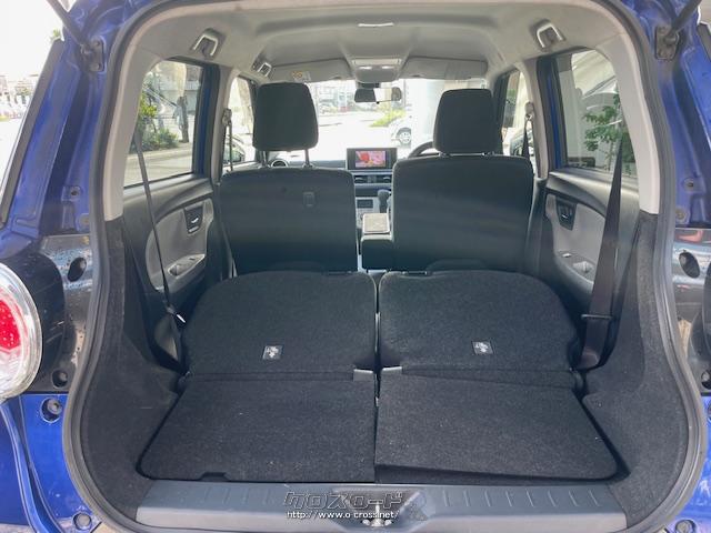 シートを倒せば長物にも対応します。 ダイハツ キャスト