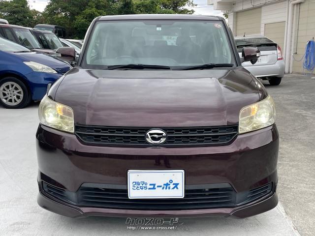 カローラルミオン(COROLLA RUMION)は、水平・垂直基調の箱型シルエットと、ユニークでシンプルな内外装デザインをもった、全幅1760mmの3ナンバーワイドなコンパクトカー。 トヨタ カローラルミオン