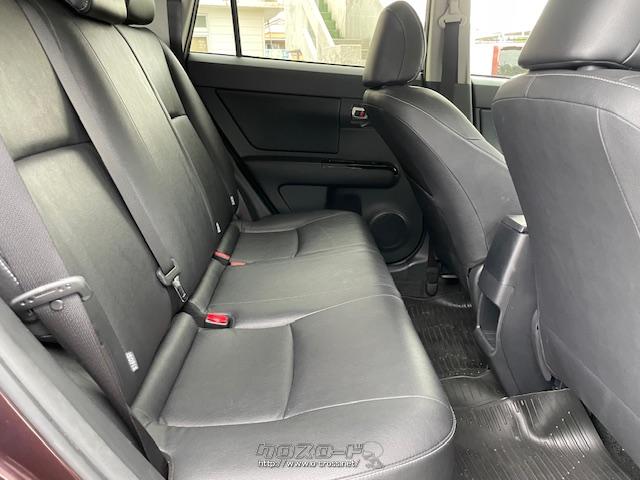 後部座席は足元も広く乗り心地も抜群です トヨタ カローラルミオン