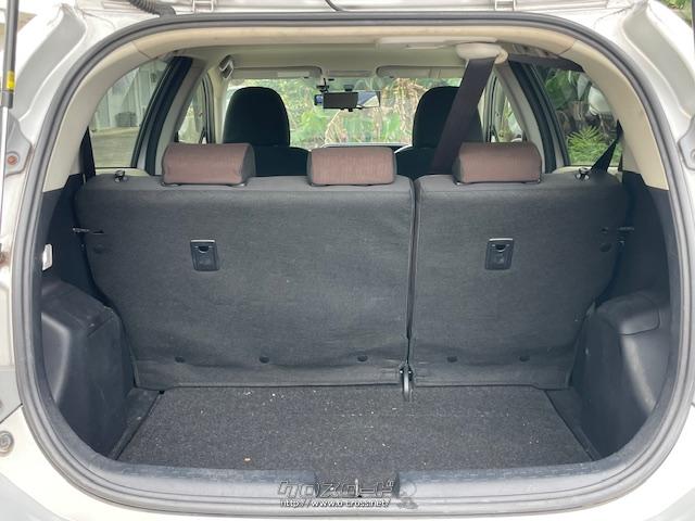 大きなトランクルームは積載能力抜群! トヨタ アクア