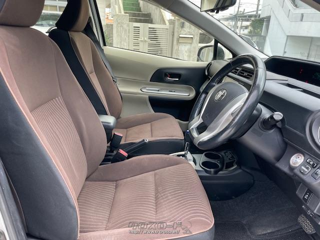 荷室はハイブリッドバッテリーを小型化し、リヤシート下に配置することで、容量305Lの広い荷室空間を実現。 トヨタ アクア