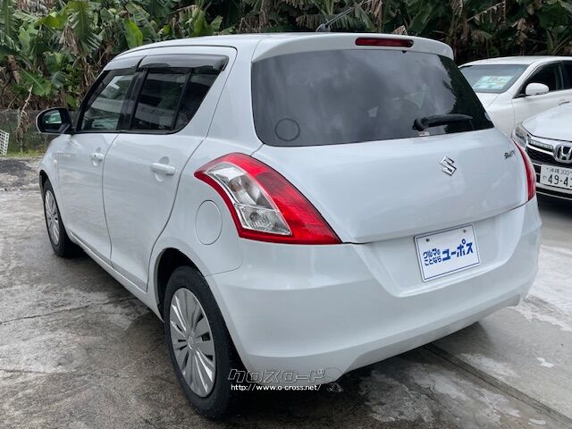 1.2L 直列4気筒エンジン(K12B型)に、副変速機構付CVTと5速マニュアル スズキ スイフト