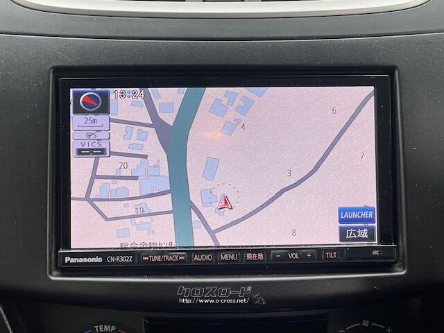 様々なメディアに対応した社外ナビ。Bluetoothオーディオにも対応しています スズキ スイフト