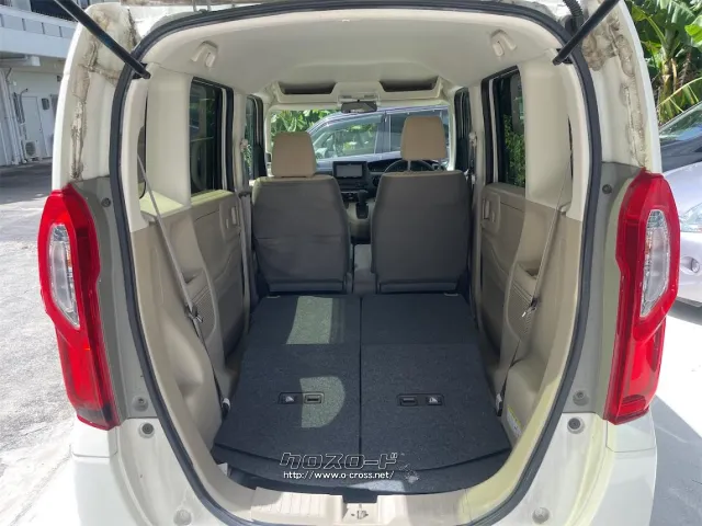 シートを倒せば長物にも対応します。 ホンダ N-BOX