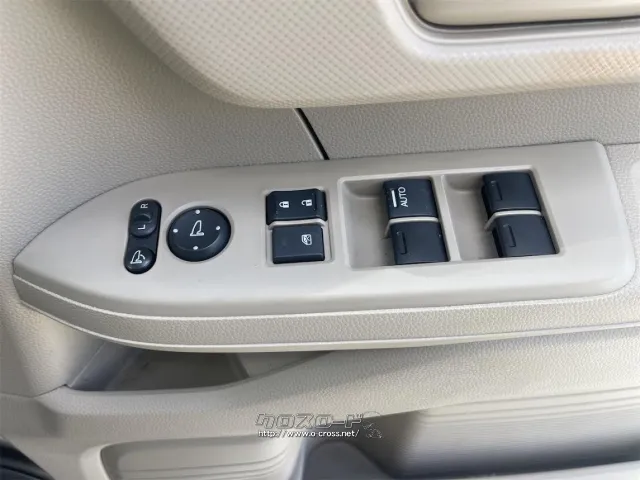 パワーウィンドウ付き☆運転席で全部の窓を開閉することが可能! ホンダ N-BOX