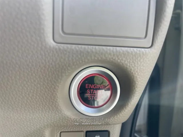 プッシュスタートシステム、エンジン始動・停止をワンタッチで行うことができます。 ホンダ N-BOX