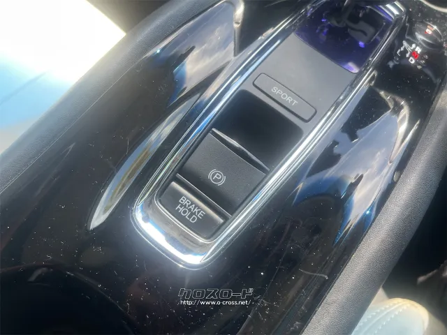 この度は当店のお車をご覧になっていただき、誠にありがとうございます。 ホンダ ヴェゼル