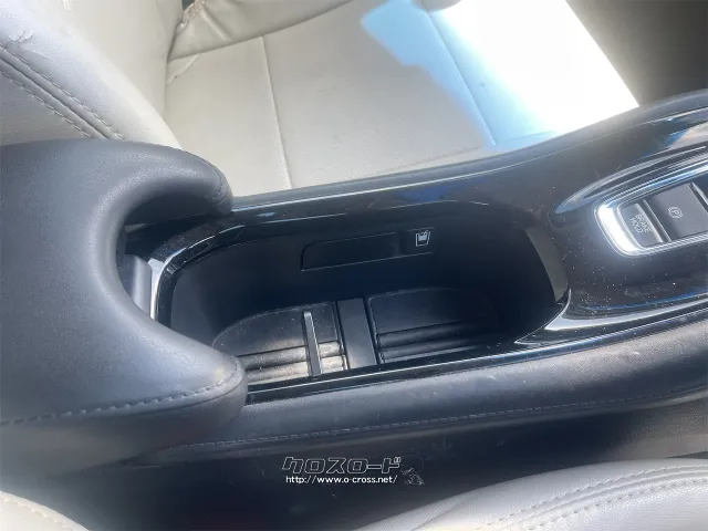 この度は当店のお車をご覧になっていただき、誠にありがとうございます。 ホンダ ヴェゼル