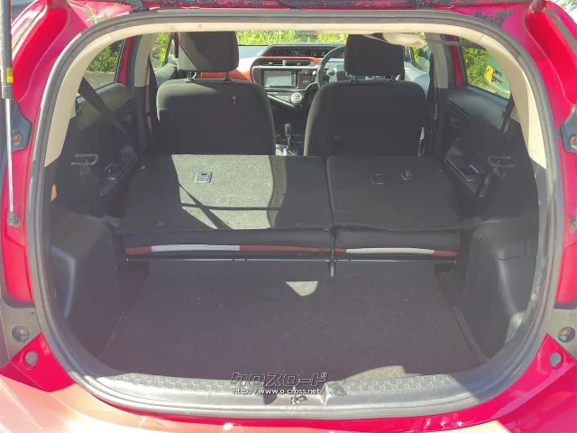 この度は当店のお車をご覧になっていただき、誠にありがとうございます。 トヨタ アクア