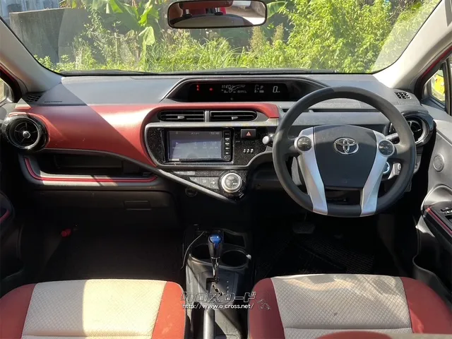 知識がなくても大丈夫です!皆様のご来店をスタッフ一同、心よりお待ちしております トヨタ アクア