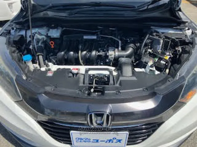 エンジンルーム ホンダ ヴェゼル