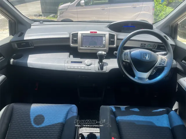 知識がなくても大丈夫です!皆様のご来店をスタッフ一同、心よりお待ちしております ホンダ フリードスパイクハイブリッド