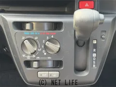 ダイハツ ミライース