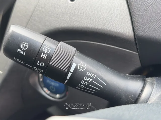 在庫確認などに関しては、お気軽にお問い合わせください。 トヨタ プリウス