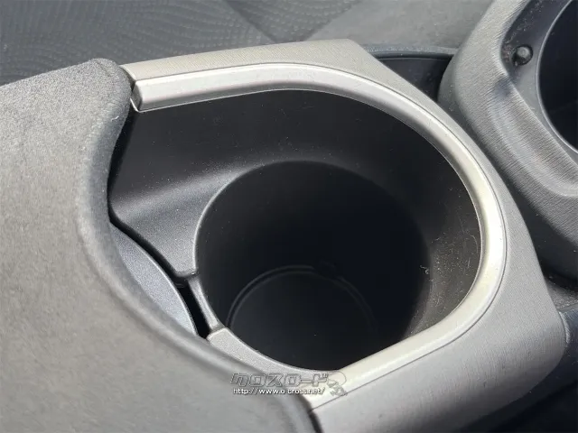 この度は当店のお車をご覧になっていただき、誠にありがとうございます。 トヨタ プリウス