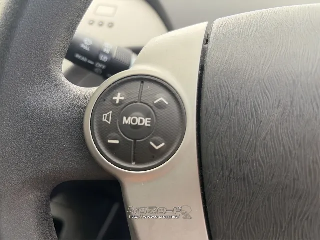 在庫確認などに関しては、お気軽にお問い合わせください。 トヨタ プリウス